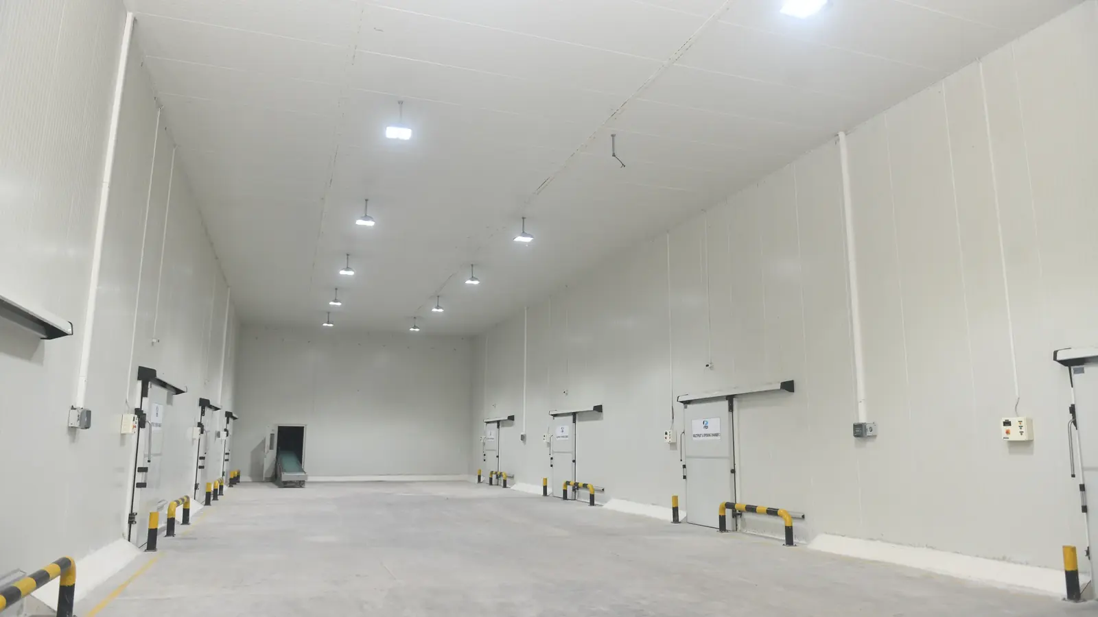 Cold storage warehouse